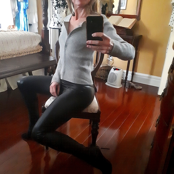 Vintage Armani sweater - Picture 10 of 10